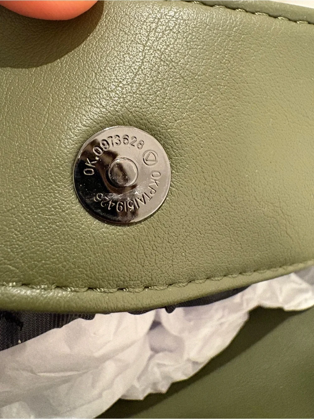 Quilted Olive Shoulder Bag with Braided Texture - Picture 7 of 10